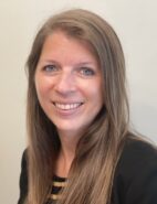 Michelle Petruccelli Headshot